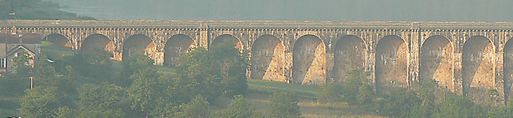 le barrage au lever du soleil